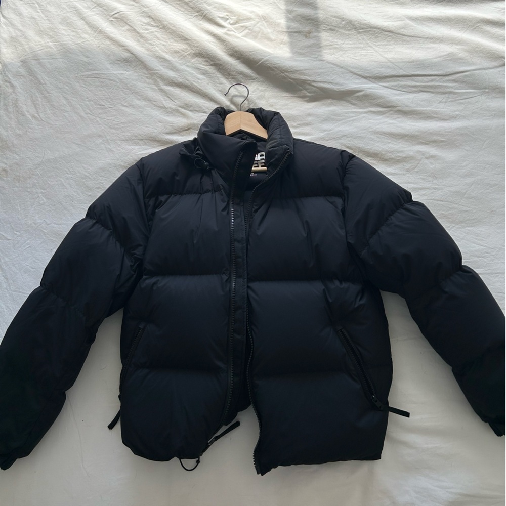 Aritzia mega puff jacket